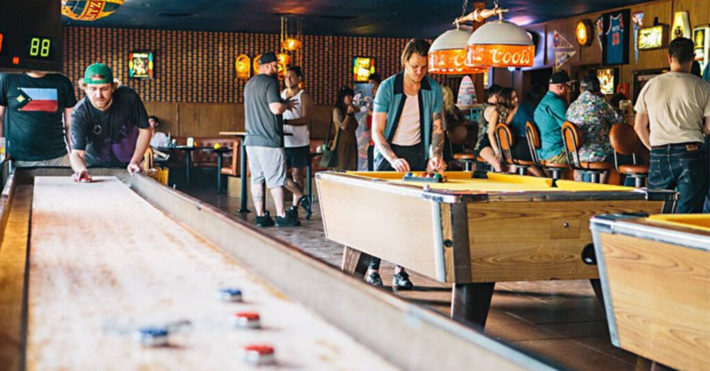 Frazier's Long & Low - pool table pic by Joe W. Dec 2019 on Yelp